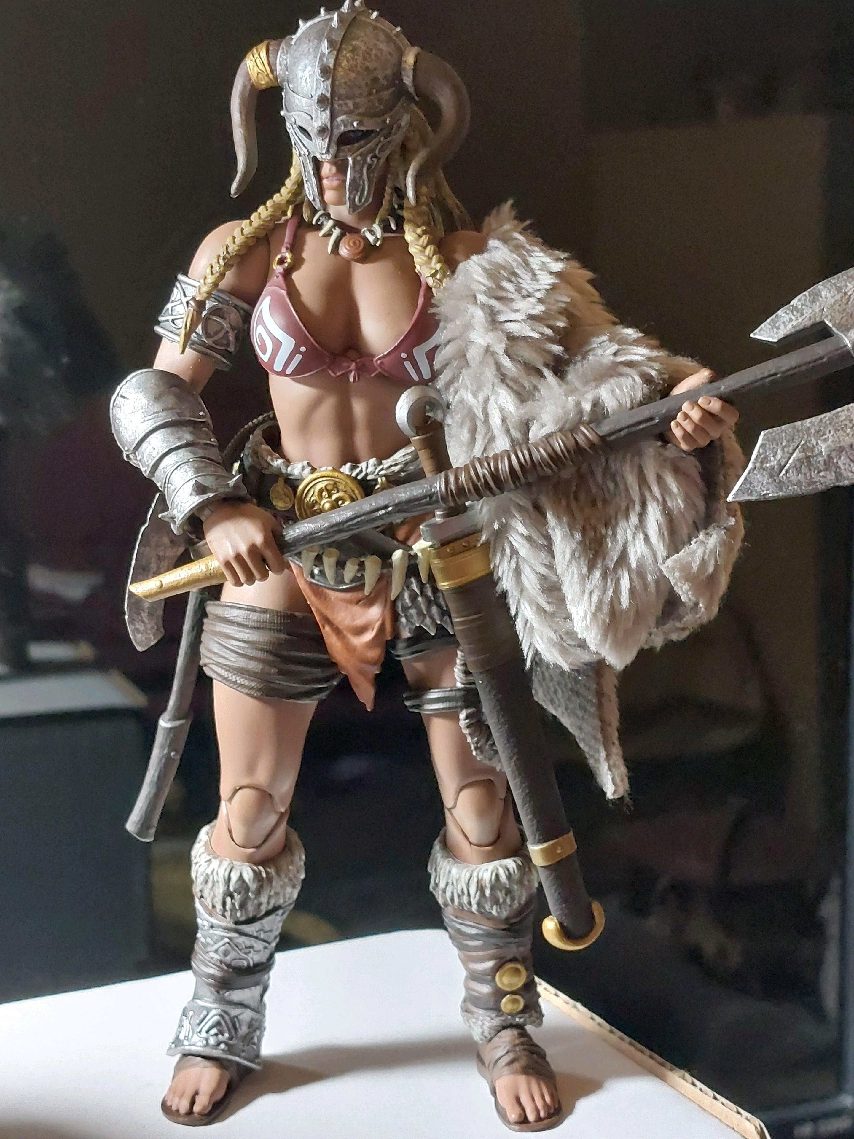 FuryToys Svafa in-hand